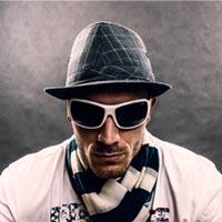 卡密交易平台的电话号码轰炸app